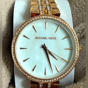 Michael Kors women’s Anabeth Rose gold watch